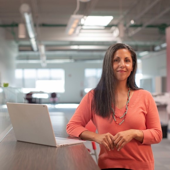 Meet your Posher, Cher - Picture 1 of 1